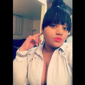 Meet your Posher, Lina